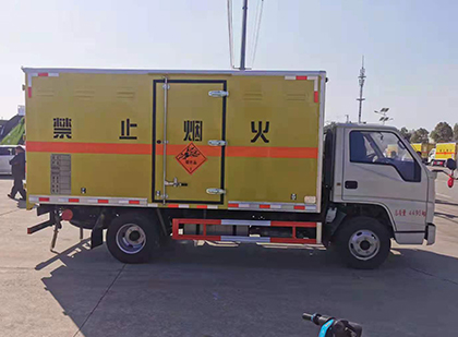 津市爆破器材运输车