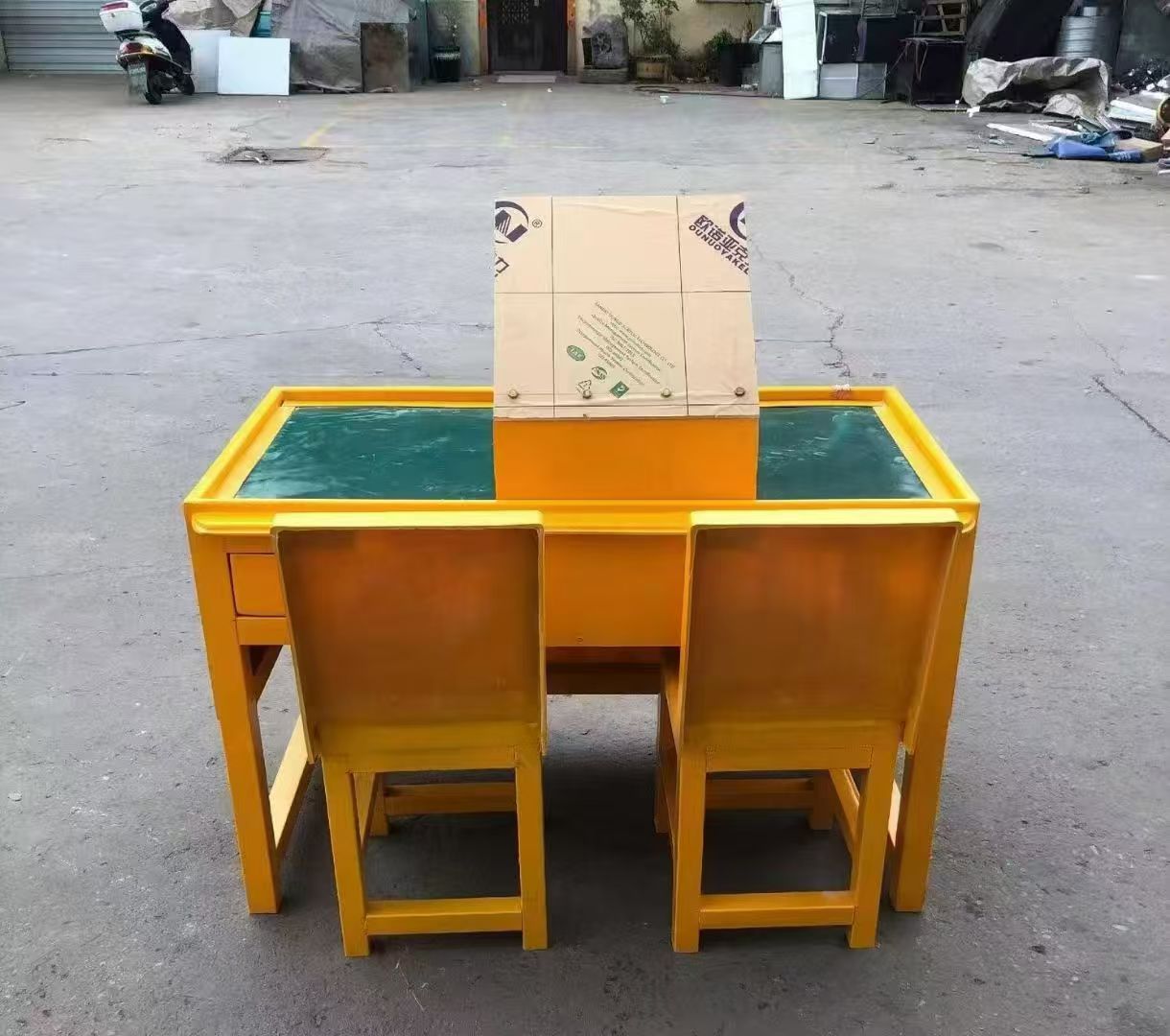 津市防静电导通桌井下煤矿火工品发放桌：危险品流转的安全守护者